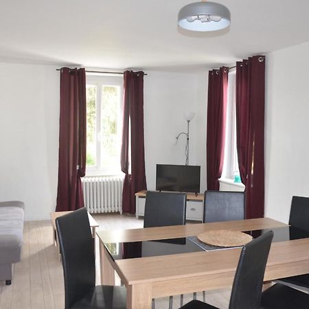 Au Bord De L'Eau Appartement 50 M2 Chambon-sur-Voueize Exterior photo